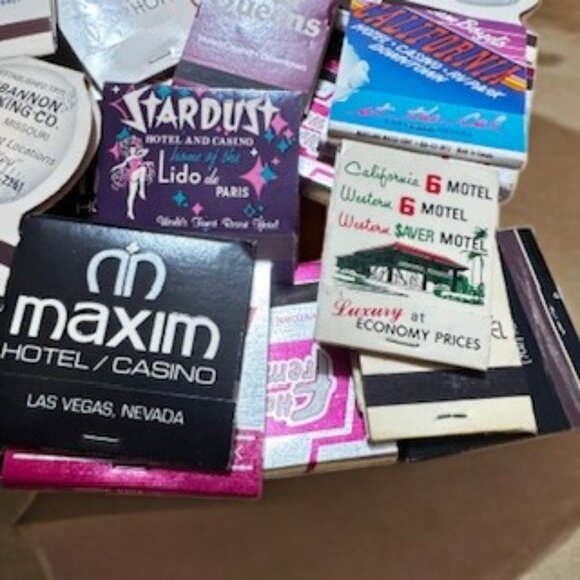 Vintage Las Vegas Matchbook Lot Stardust Mint Maxim Fremont 37 Most Are Unstruck - Picture 7 of 15